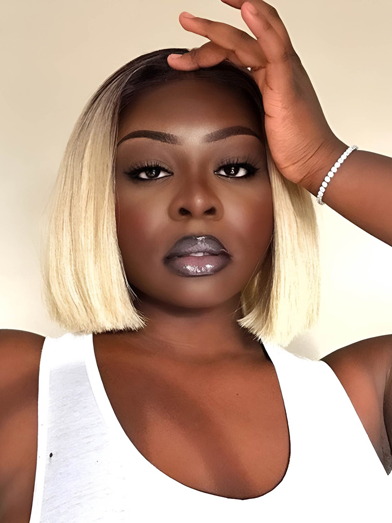 Noble 9.5 Inch Blunt Cut Bob Ombre Blonde Wig 13×5×1 T Part Lace Synthetic Wig